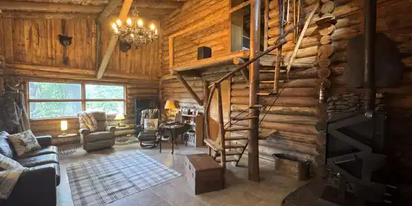 Image 4: living room 3