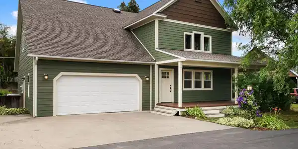 Image 3: South Sandpoint Gem