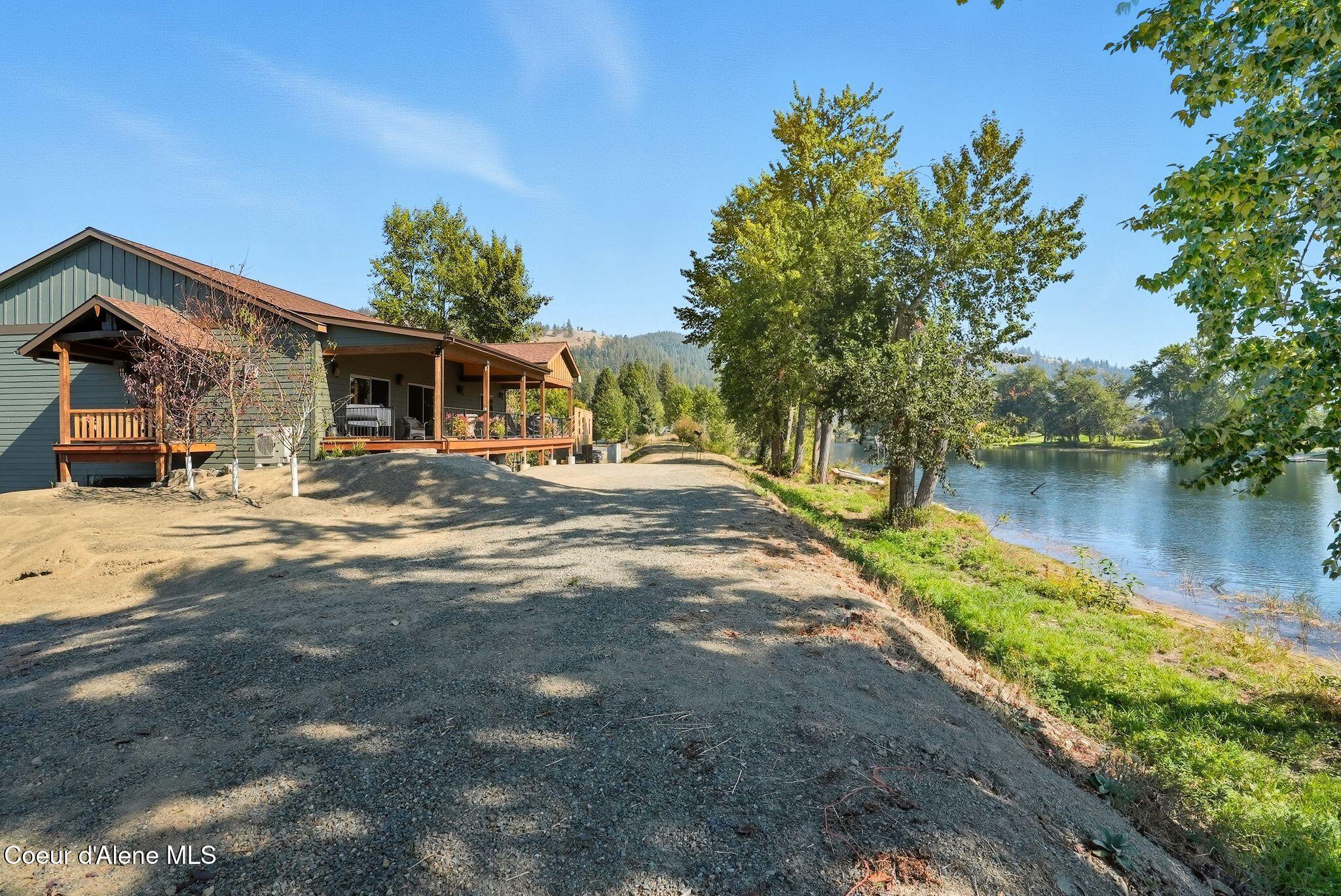 Image 3: Inside-Spokane-Cottonwood-80