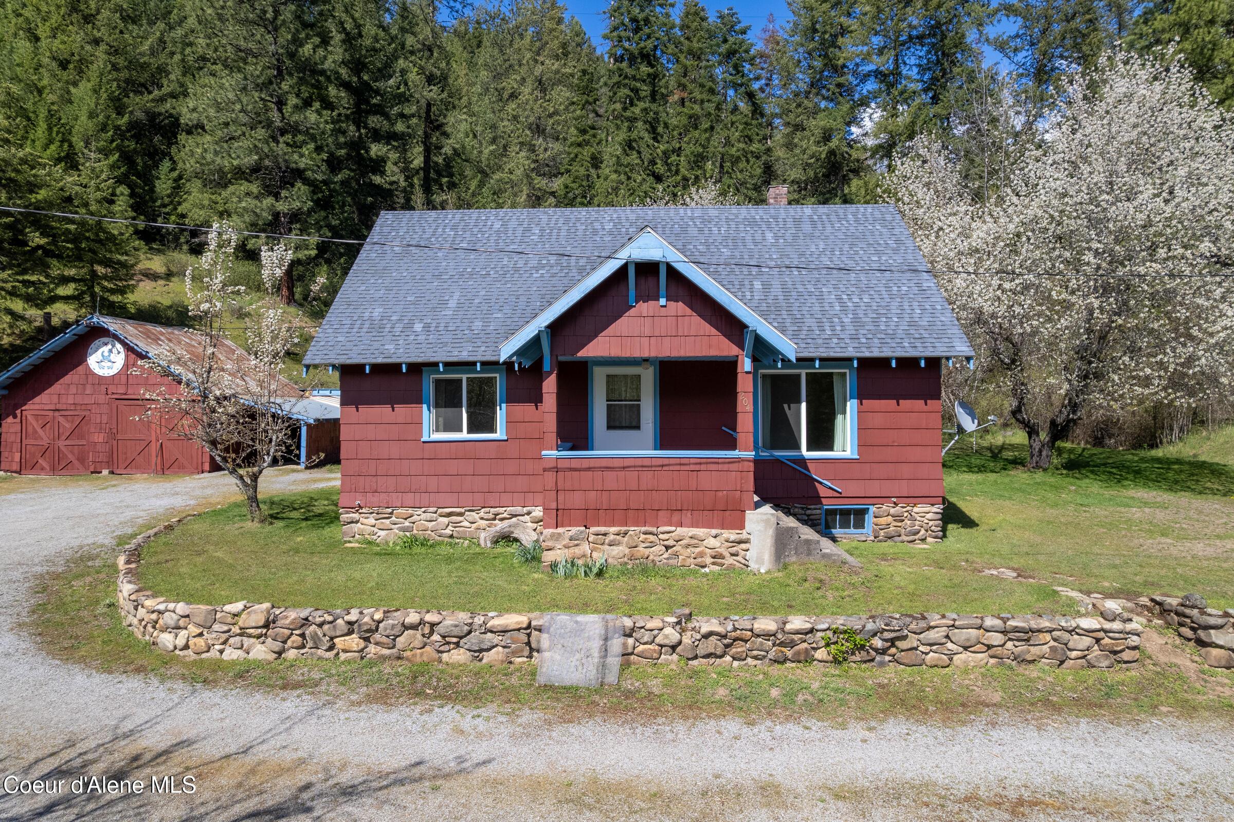 Image 3: 004-204NucholsGulchRoad-Osburn-ID-83849-