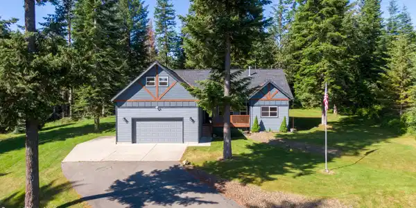 19058 W Panther Rock CT