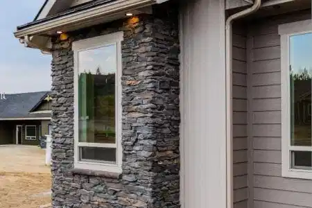 Image 3: Exterior 2