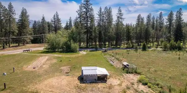Image 2: 046-51BowersTrail30SawbuckRoad-SpiritLak