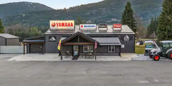 Image 2: Commercial Building/Property