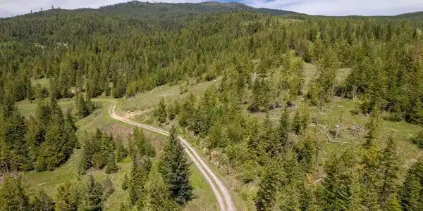 Image 4: 004-nkaNextto58300StateHighway3-Fernwood
