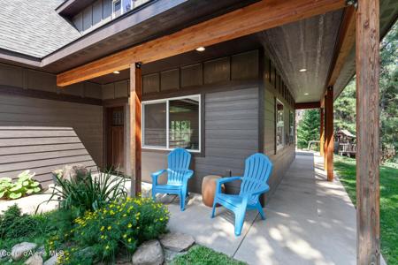 17925 W Sheltered Ct
