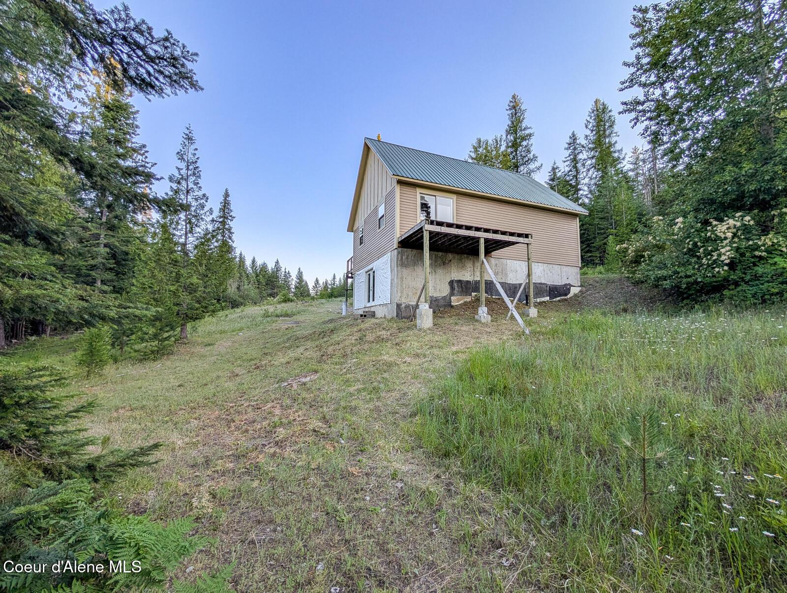 Image 1: 699 Granite Ridge-1