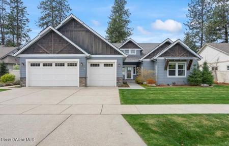 2240 E THOMAS HILL DR