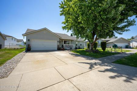 3670 E Jordan DR