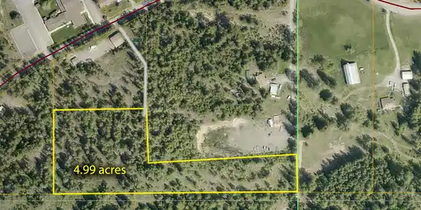 Image 4: Aerial showing access