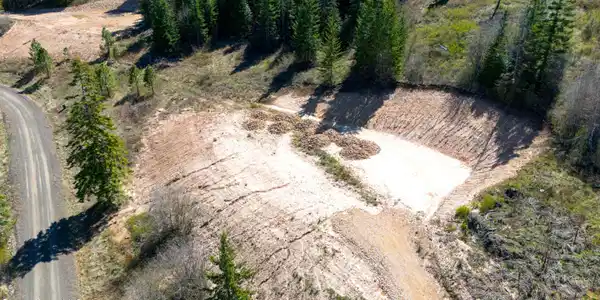 Image 4: lot 3 pad