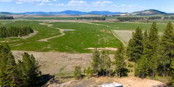 Image 2: lot 7 view
