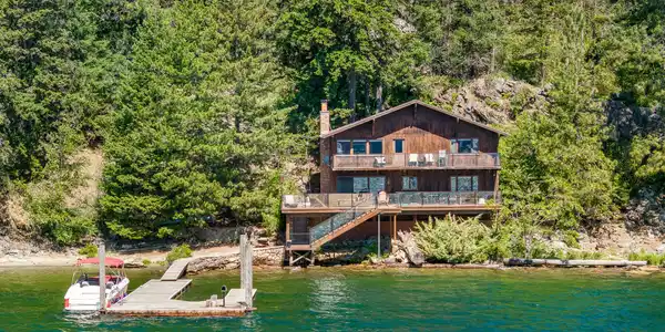 Image 3: Aerial_CascoBayCabin-3