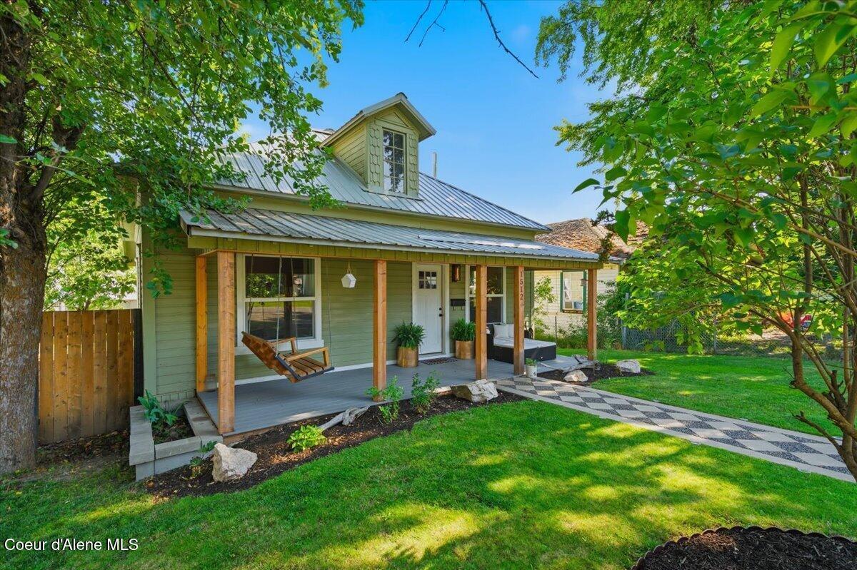 Image 4: Front View of Home