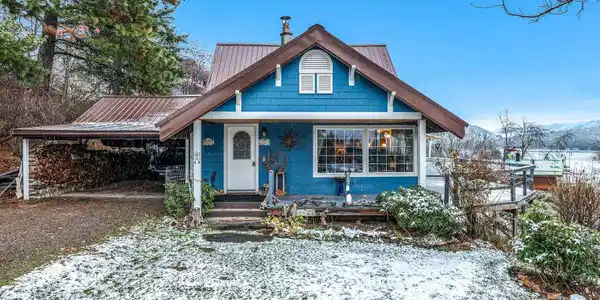 532 Aspen Ln