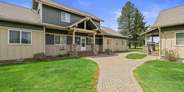 89 Chardonnay Drive