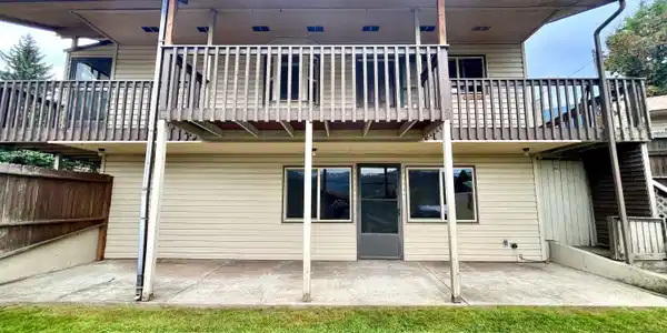 Image 4: Home 4