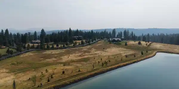 Image 4: Generous 1.61 Acre Parcel