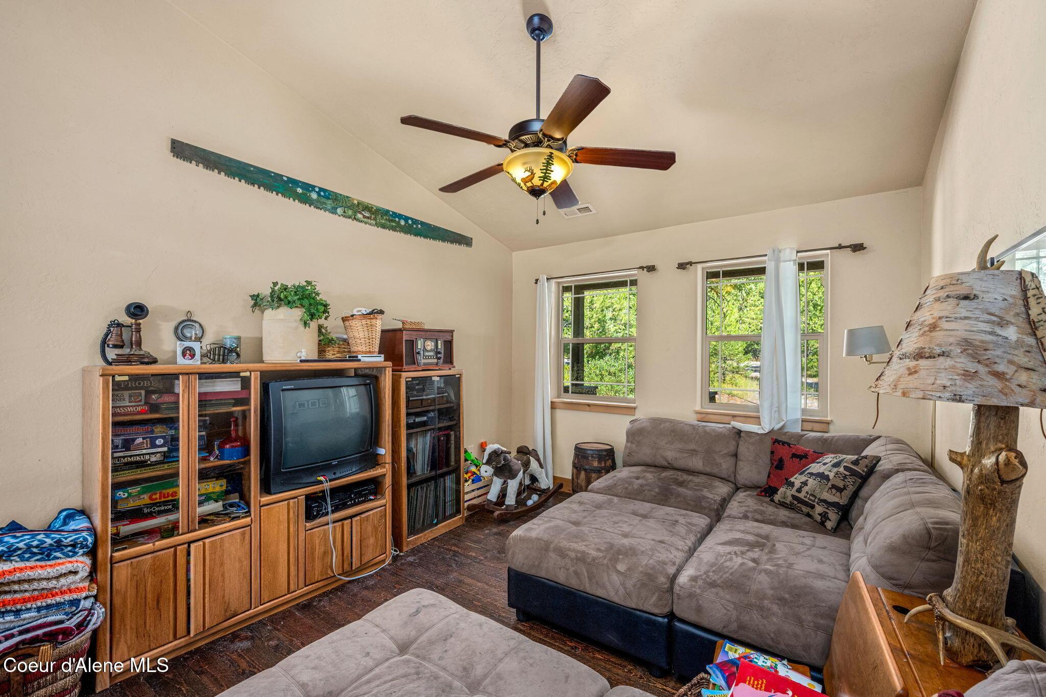 Image 3: 29-web-or-mls-DSC_5169
