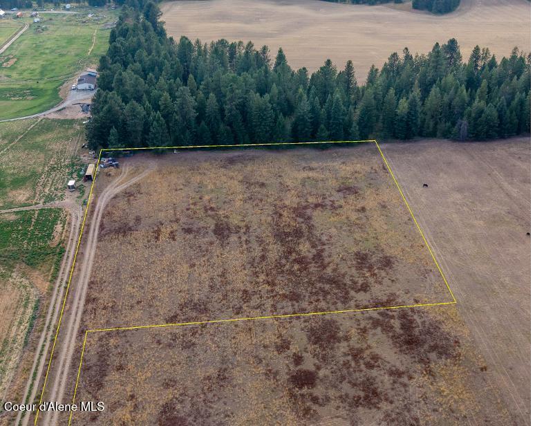 Image 4: Aerial with approx lines