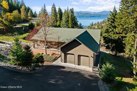 3889 E AVERY LN