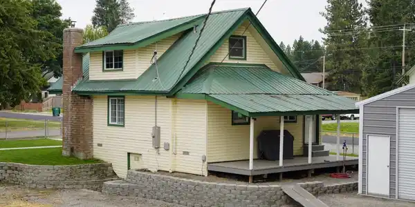 Image 3: Back of home