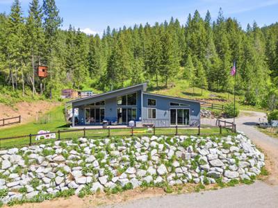 416 Miner DR