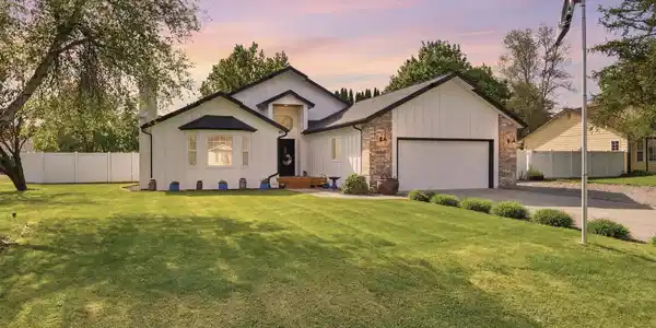 9353 N Finucane Dr