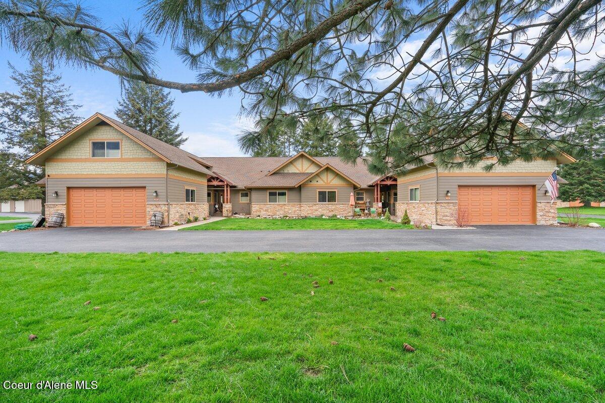 Image 3: 74 Bellflower Ct_RedHogMedia 7 (1)