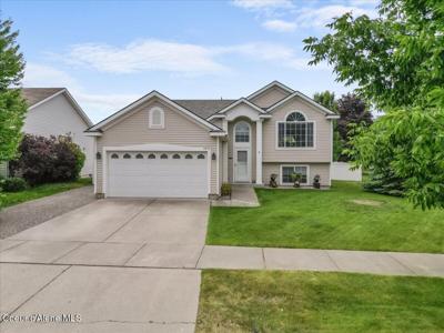 2574 W Sarge Ct