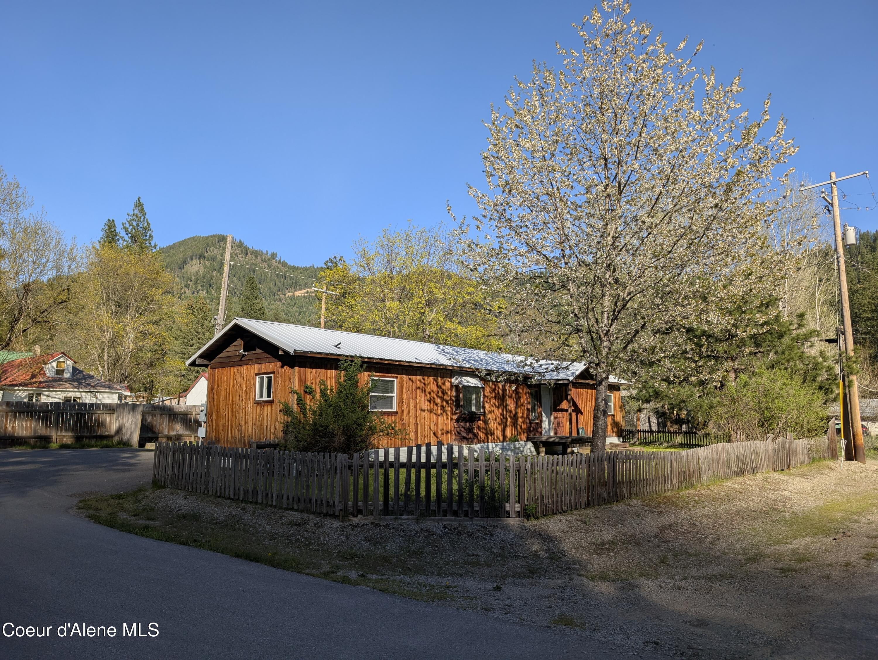 Image 2: PXL_20260504_001628448