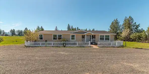 1061 Canyon Ridge DR