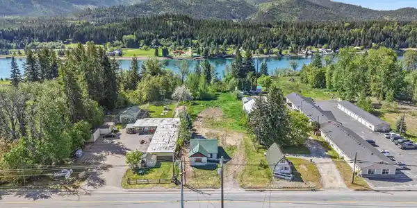Image 2: 02-5518 hwy 2