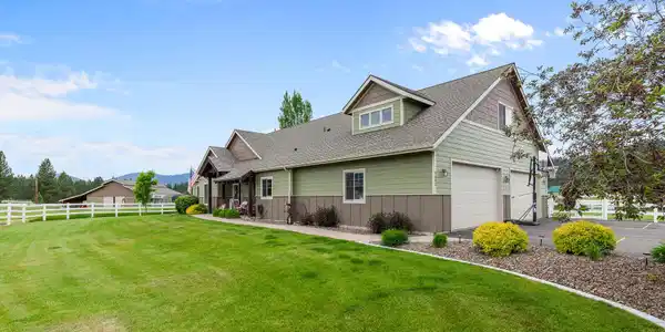 5603 S Cottontail CT