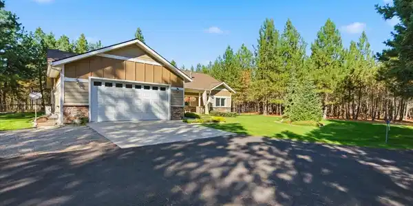 Image 4: 04-31288 Sienna Loop_RedHogMedia