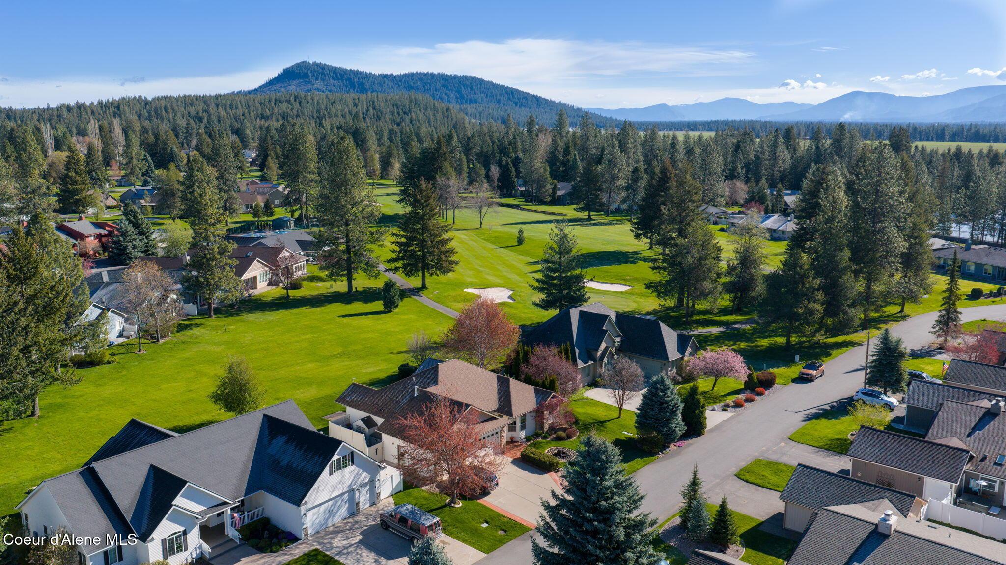 Image 3: Twin Lake Golf Course