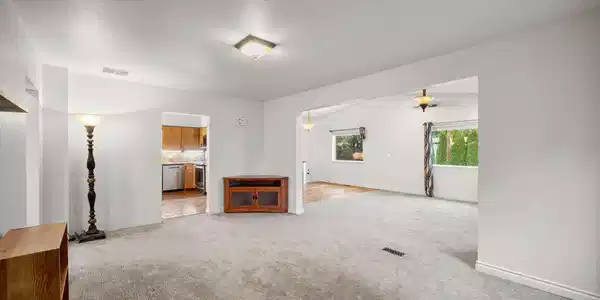 Image 4: 4-web-or-mls-405 Sunset-4