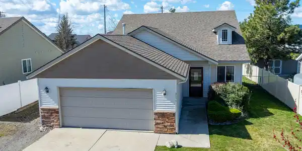 3099 N FLORENCE CT