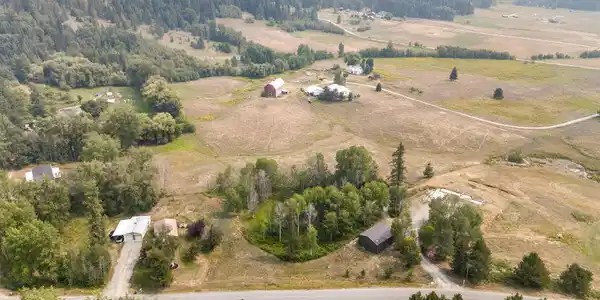Image 3: 1365-Eastside-Rd-0040