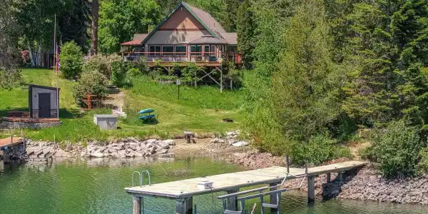 415 Laclede Shores Dr