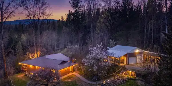 2872 Hoodoo Mountain Rd