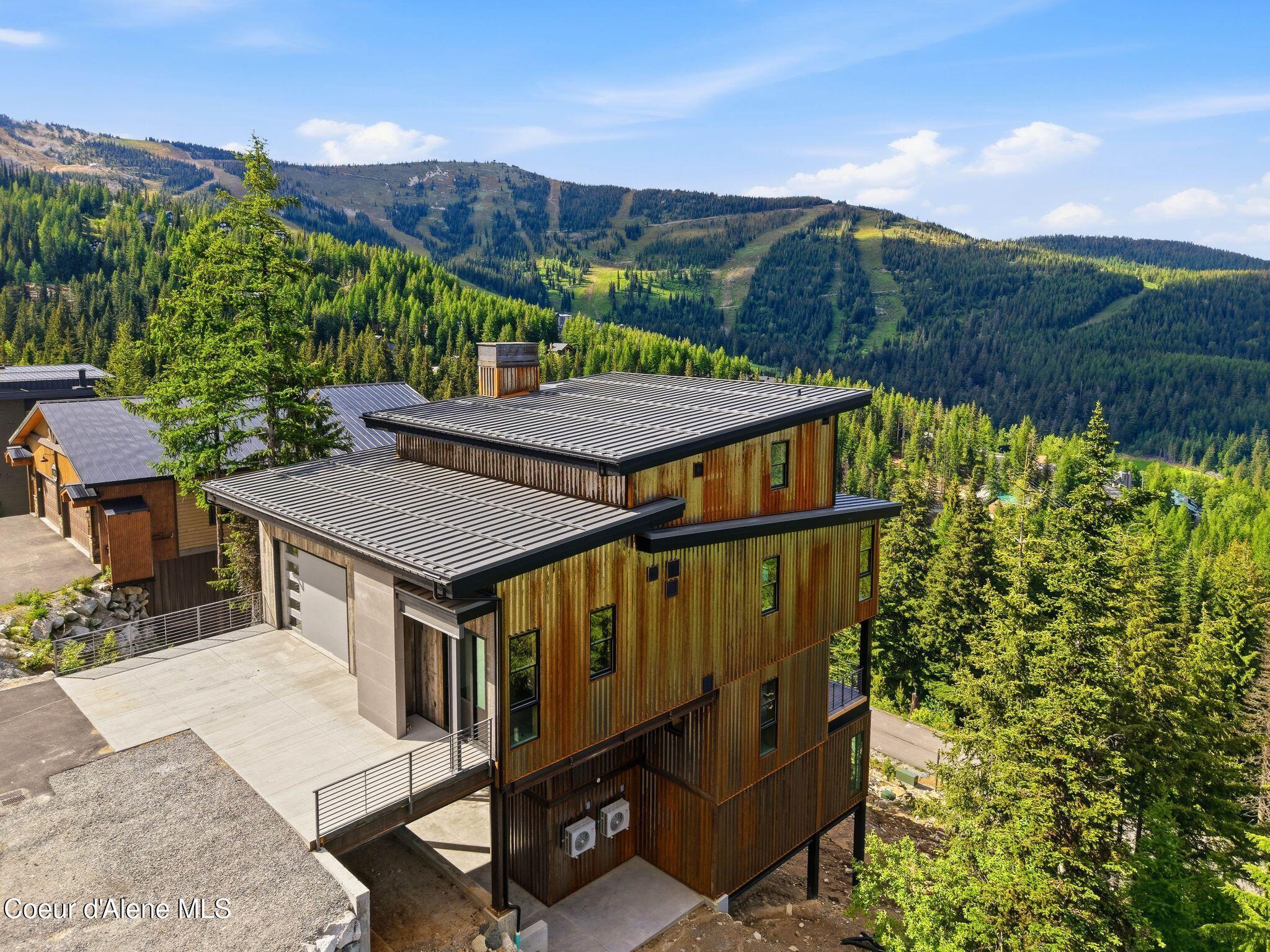 Image 4: Incredible Views!