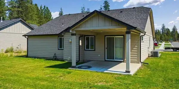 Image 4: 010-16321HadleyLoop-Rathdrum-ID-83858-SM