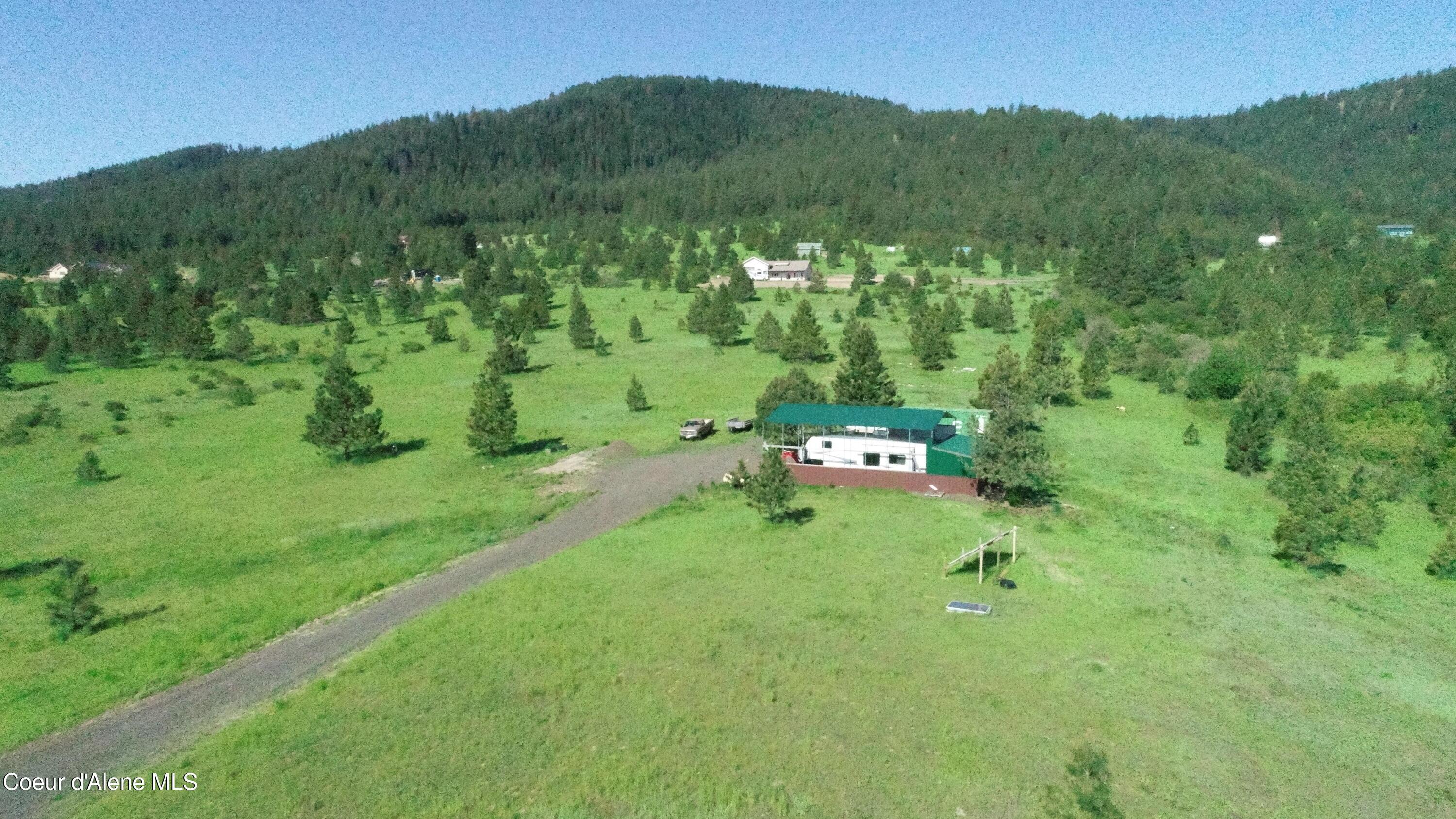 Image 2: 2
