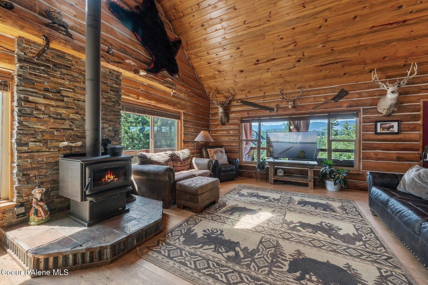 Image 2: Great Room