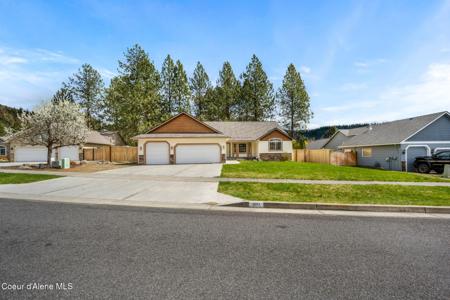 3684 N Miners LOOP