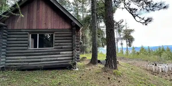 Image 2: Dry Cabin