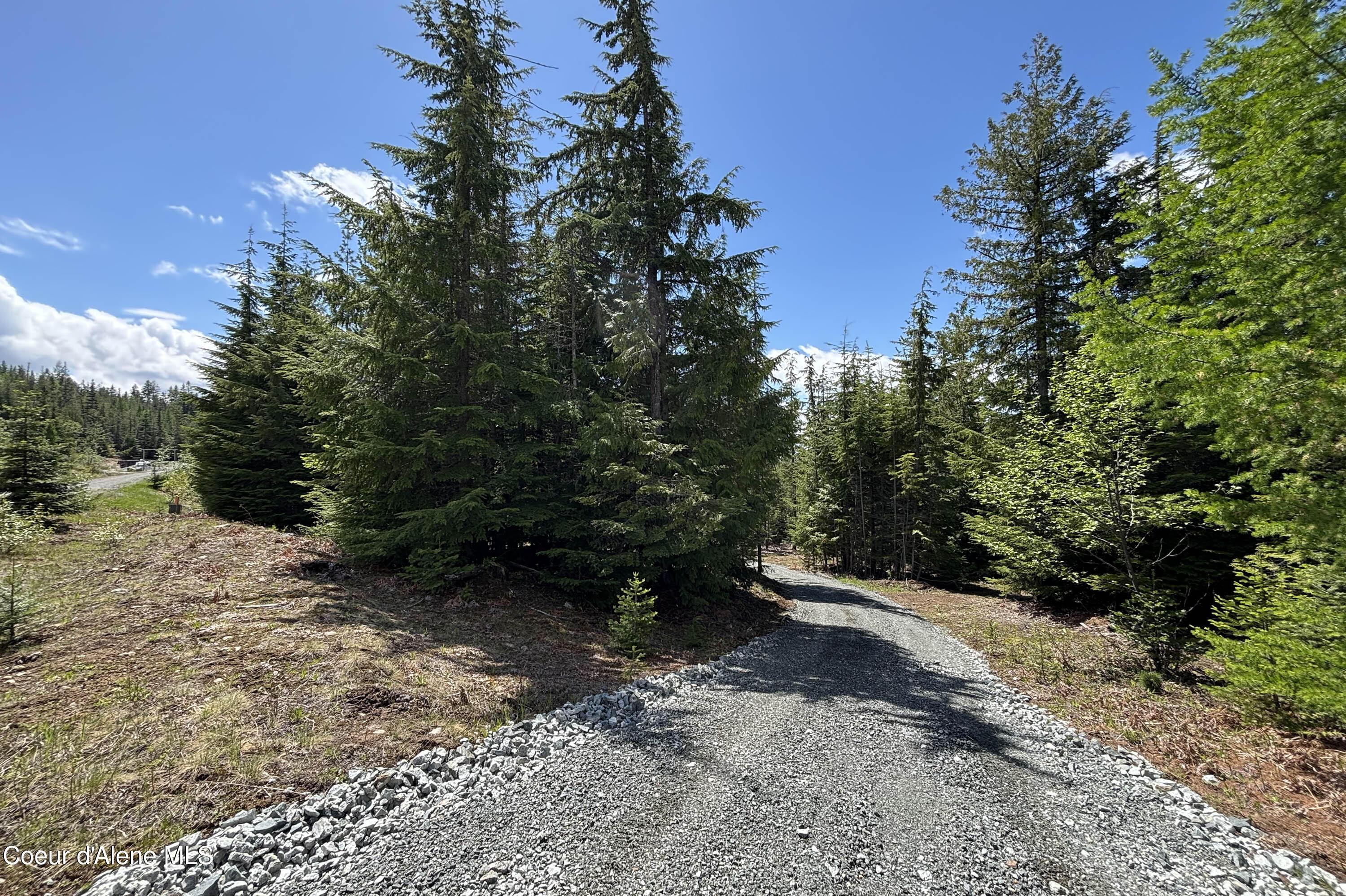 Image 2: Entry to Lot 5 Rising Hawk Ridge