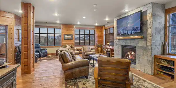 102 S First Ave Suite 200