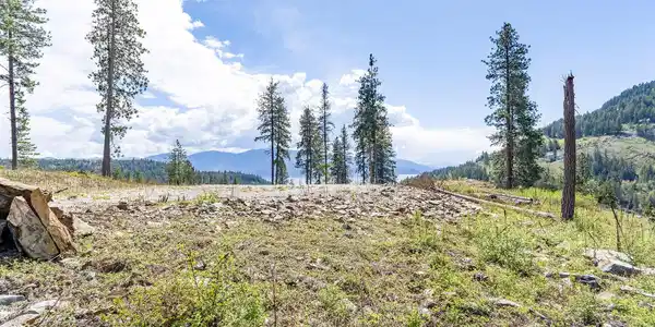 Image 4: Red-Hawk-Landing-Lot-1-1611